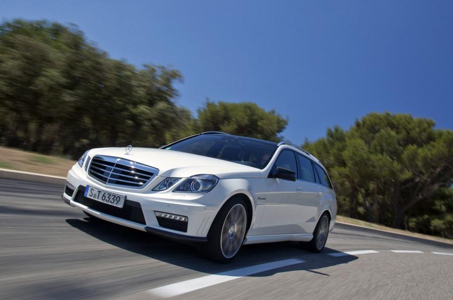  Mercedes-Benz E63 AMG Wagon 2012 года  (фото 2 из 43)